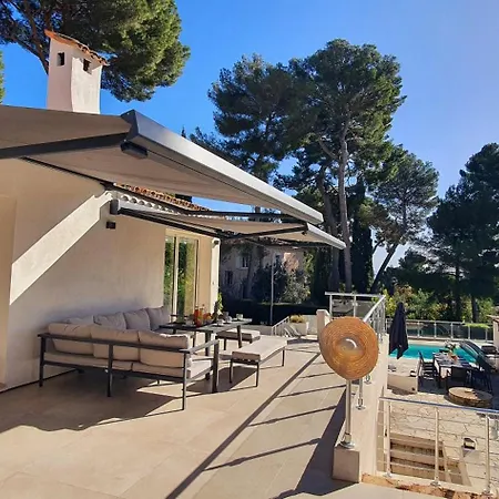 Вилла Vue A Classee 4 Etoiles-piscine Chauffee *