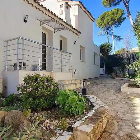 Vue A Classee 4 Etoiles-piscine Chauffee *