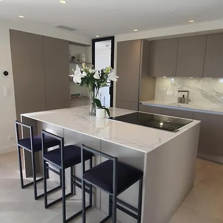 Vue A Classee 4 Etoiles-piscine Chauffee Вилла