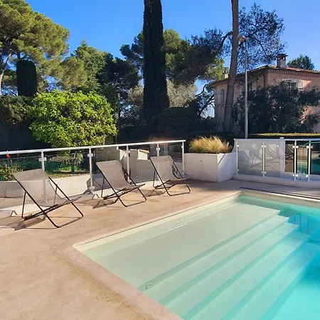 Vue A Classee 4 Etoiles-piscine Chauffee *