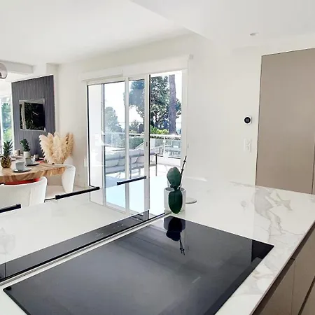 Vue A Classee 4 Etoiles-piscine Chauffee Антиб