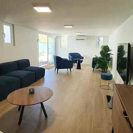 Vue A Classee 4 Etoiles-piscine Chauffee *