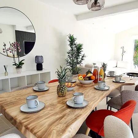 Вилла Vue A Classee 4 Etoiles-piscine Chauffee