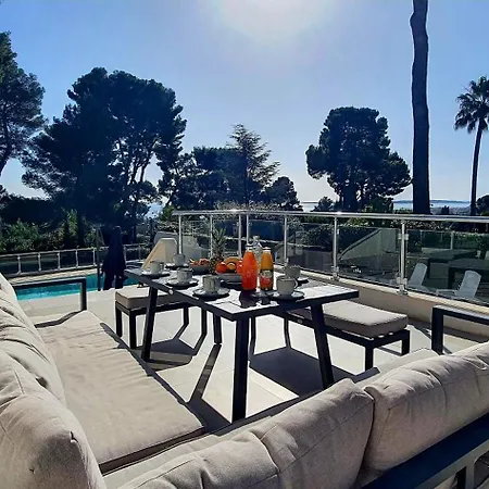 Vue A Classee 4 Etoiles-piscine Chauffee