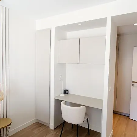 Vue A Classee 4 Etoiles-piscine Chauffee