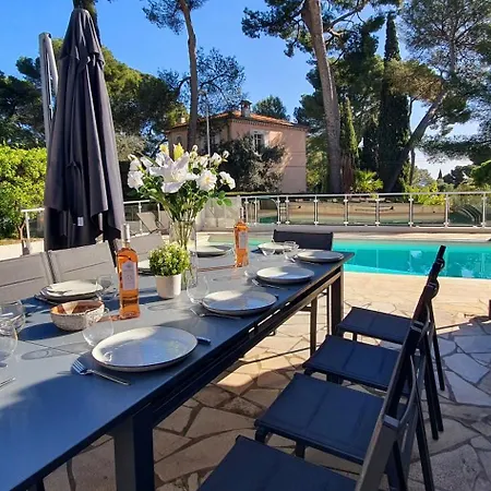 Vue A Classee 4 Etoiles-piscine Chauffee