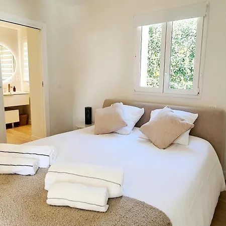 Вилла Vue A Classee 4 Etoiles-piscine Chauffee Антиб