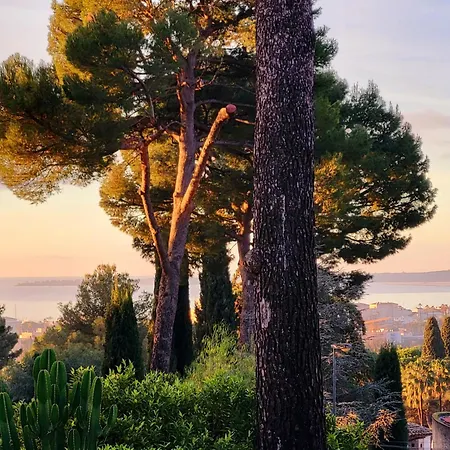 Вилла Vue A Classee 4 Etoiles-piscine Chauffee